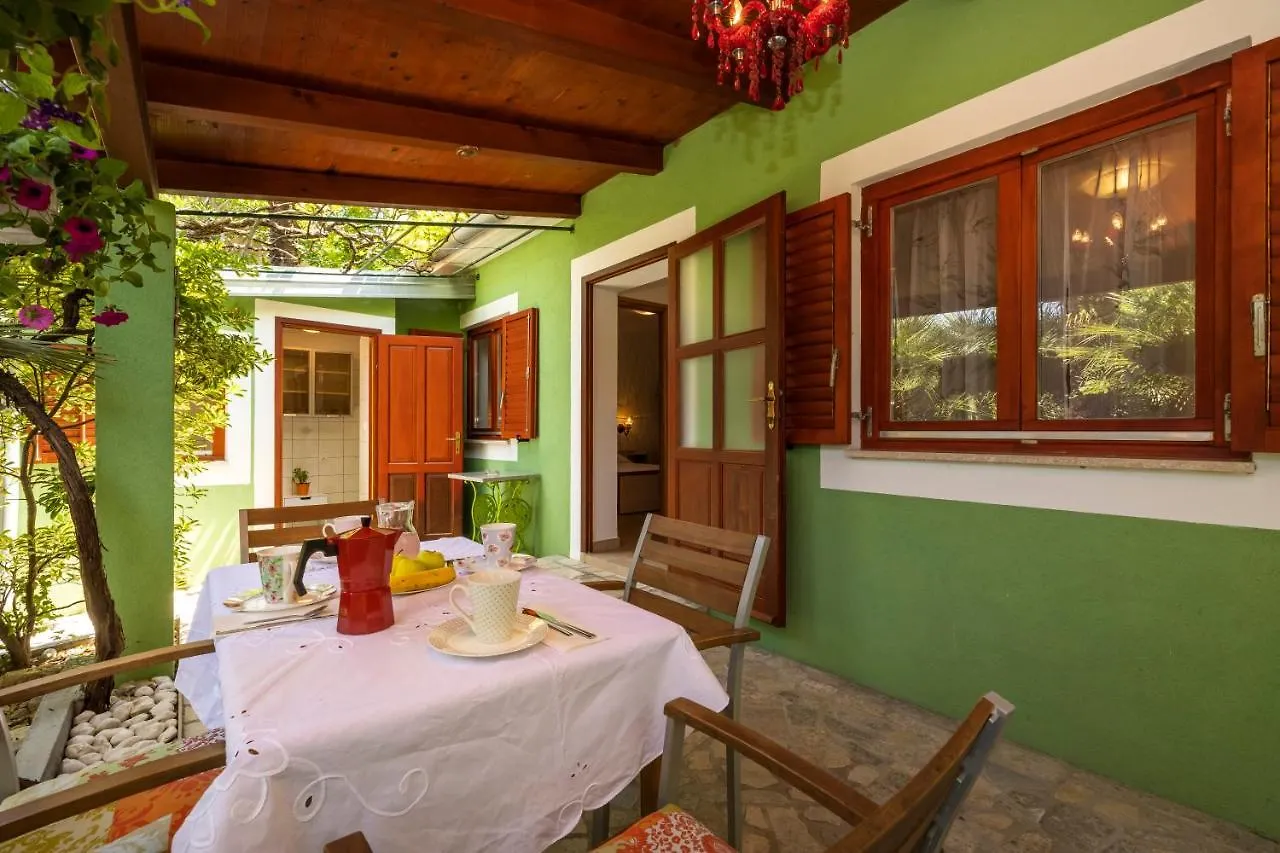 Apartments Dominik Mali Lošinj